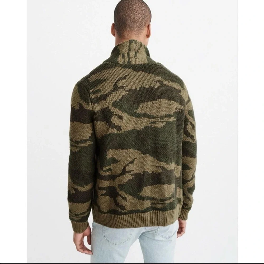 Abercrombie & Fitch Men's Shawl Cardigan in Olive Camo Size XXL - Picture 14 of 14